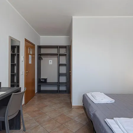 Urban Hotel