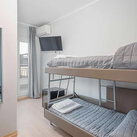 Urban 3*